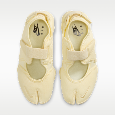 Nike Air Rift Women's Shoes. Nike IL